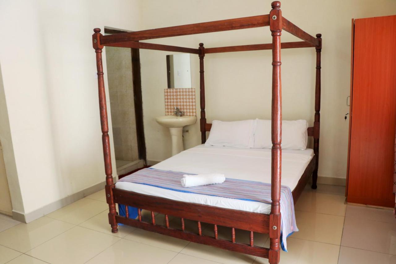 Sanana Conference Center And Holiday Resort Mombasa Kültér fotó