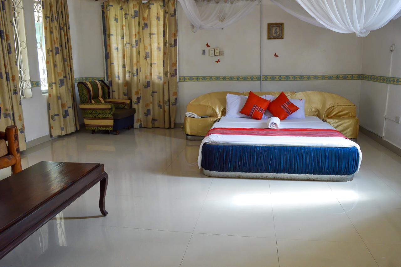 Sanana Conference Center And Holiday Resort Mombasa Kültér fotó